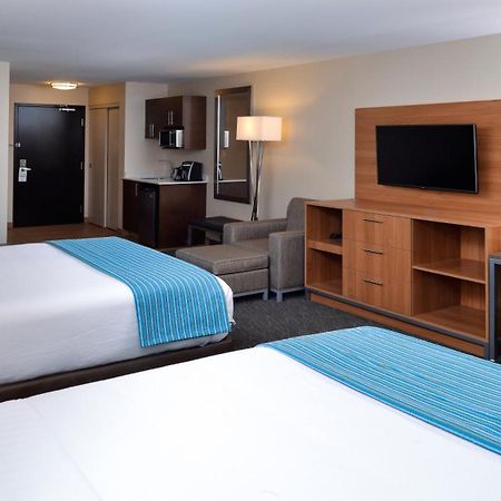 ניסקו Holiday Inn Hotel & Suites Edmonton Airport Conference Centre By Ihg מראה חיצוני תמונה