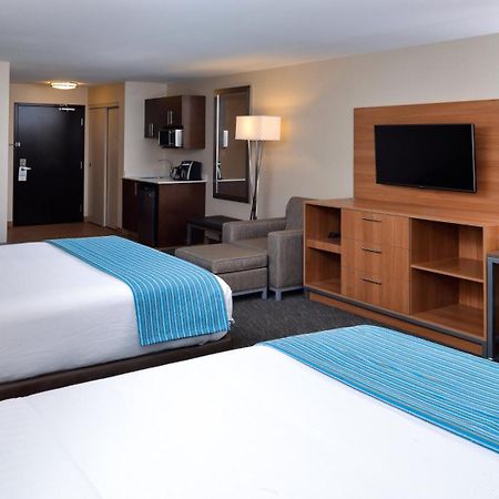 ניסקו Holiday Inn Hotel & Suites Edmonton Airport Conference Centre By Ihg מראה חיצוני תמונה