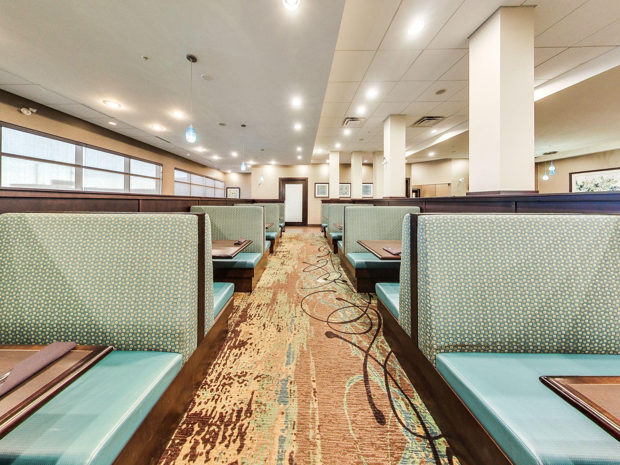 ניסקו Holiday Inn Hotel & Suites Edmonton Airport Conference Centre By Ihg מראה חיצוני תמונה